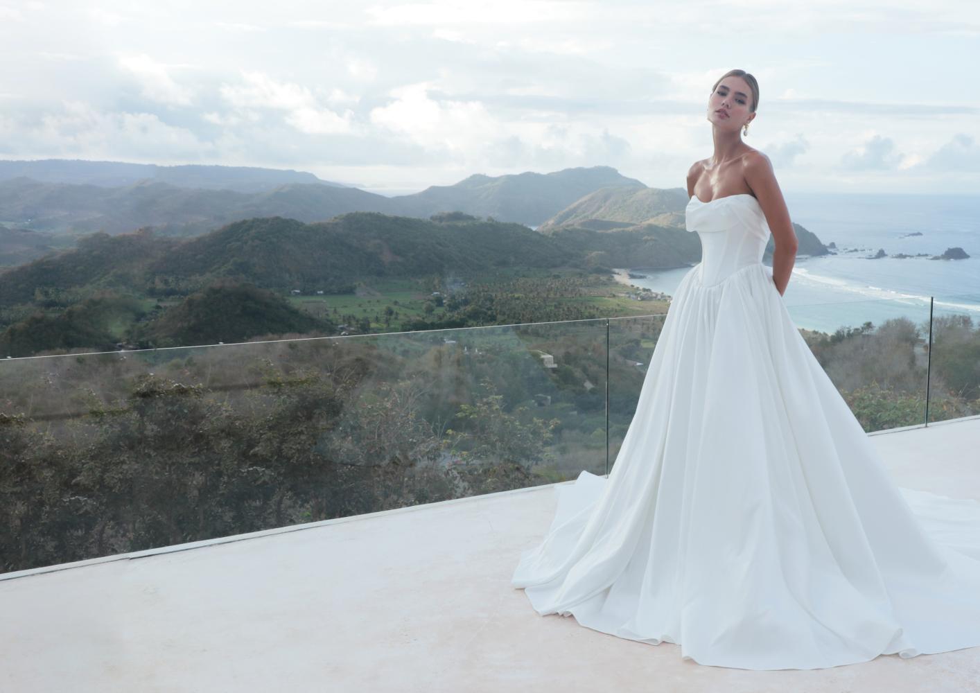 Mariana Hardwick Bridal Estelle